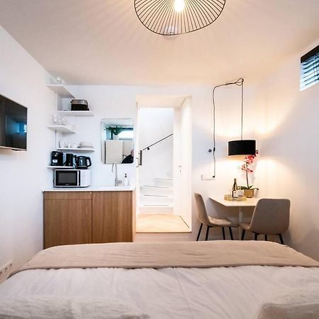 Appartement Beautiful Amstel Houseboat à Amsterdam Extérieur photo