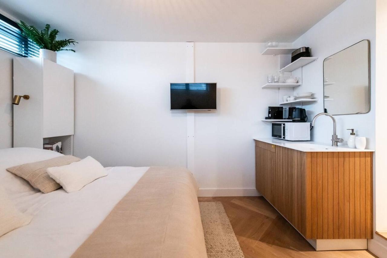 Appartement Beautiful Amstel Houseboat à Amsterdam Extérieur photo